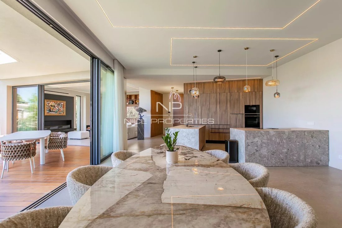 Villa in Mont Boron, Nice, Provence-Alpes-Côte d'Azur 2 - 18073052