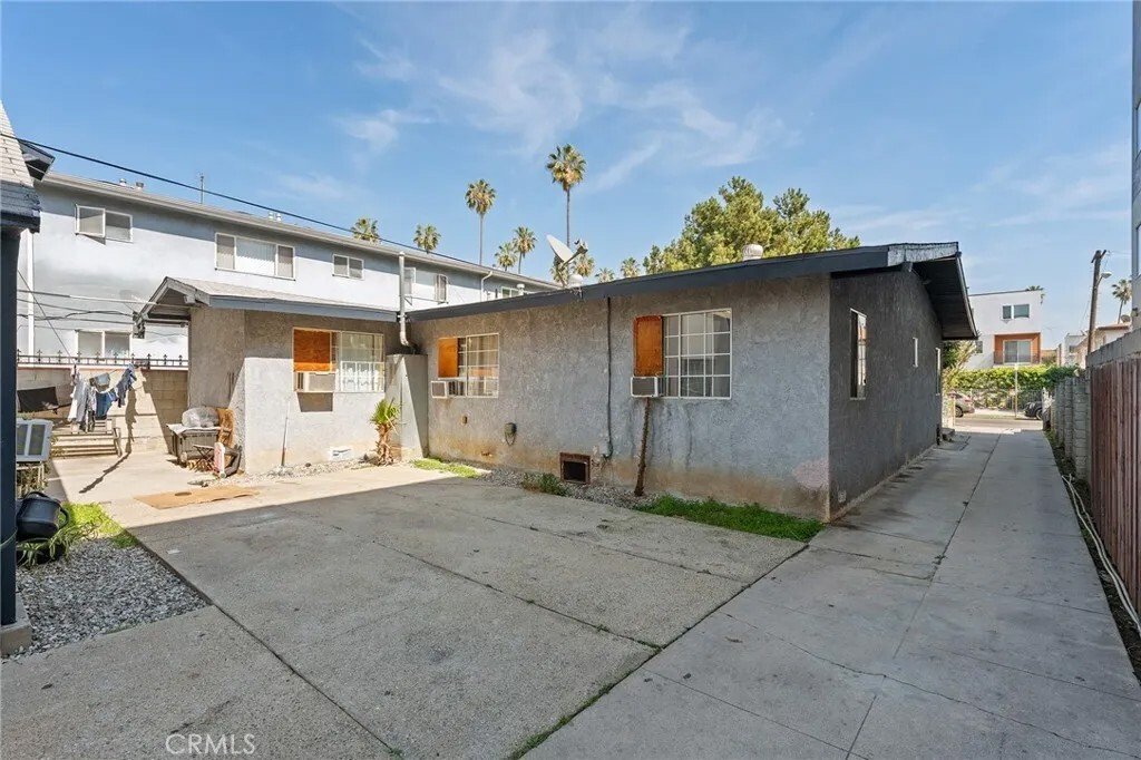 Los Angeles, California, United States 5 - 17331426