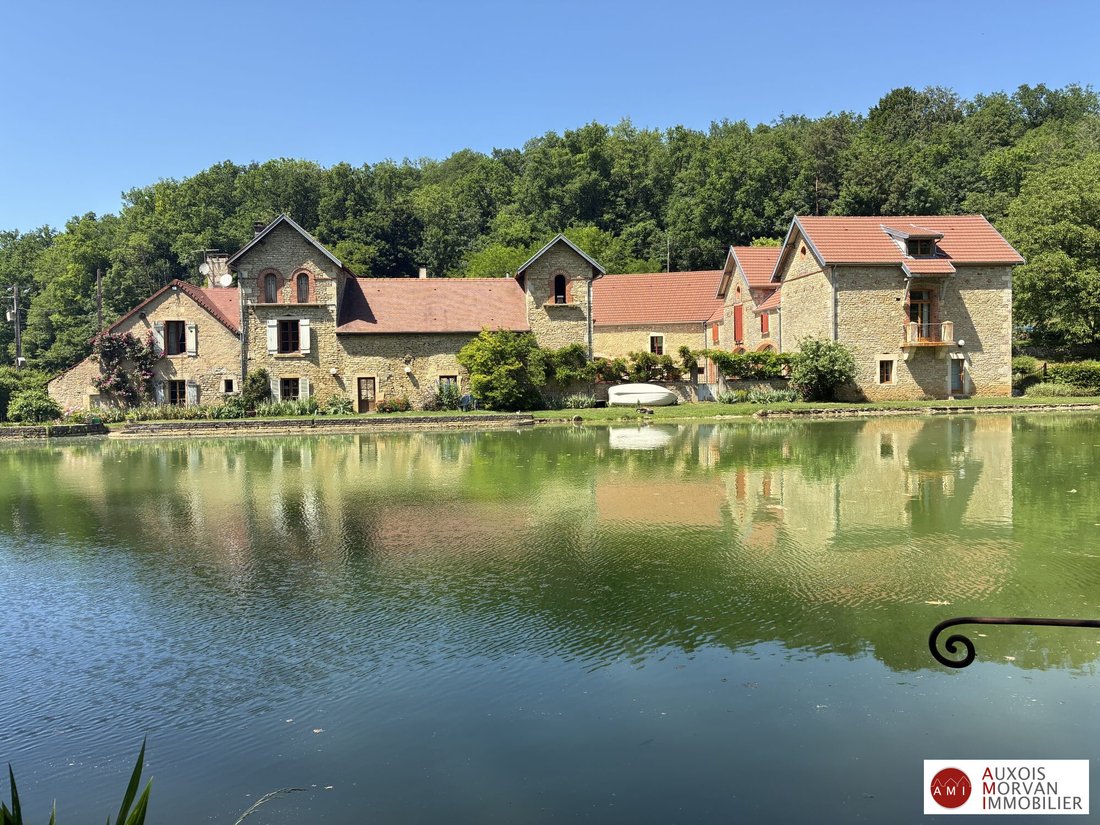 Farm Ranch in Bussy-le-Grand, Bourgogne – Franche-Comté, France 4 - 18078047