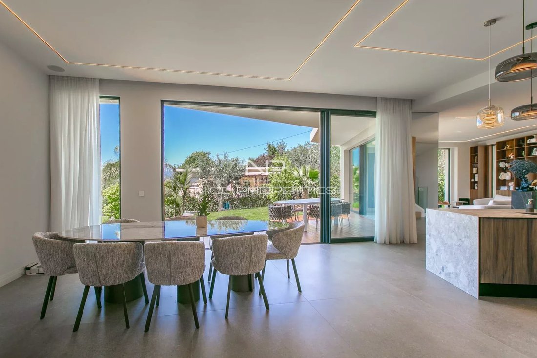 Villa in Mont Boron, Nice, Provence-Alpes-Côte d'Azur 3 - 18073052