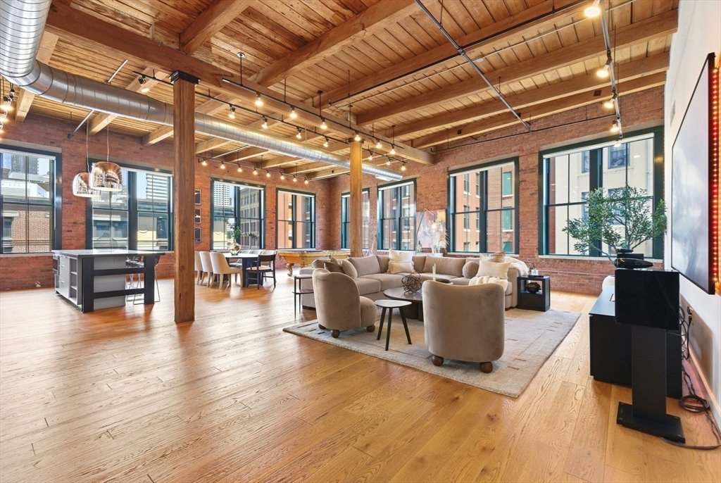 Condo in Boston, Massachusetts, United States 3 - 18072761