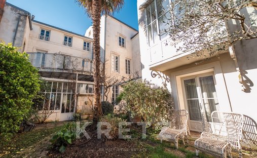 House in Centre Ville, La Rochelle, France 1