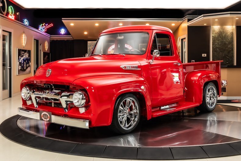 Pickup in Plymouth, United States 1 - 18069377