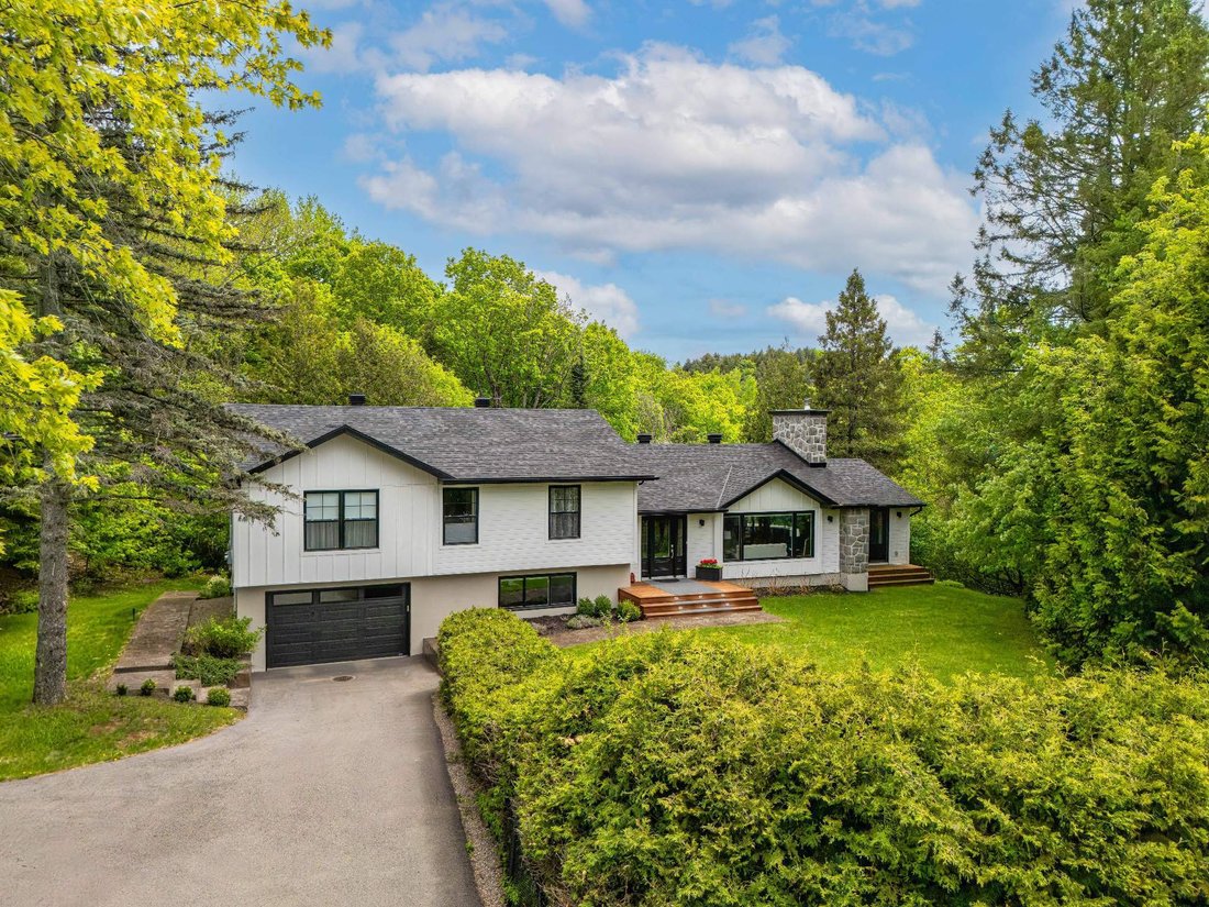 House in Piedmont, Quebec, Canada 1 - 17335813