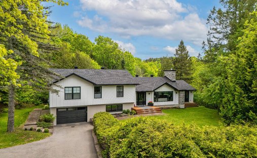House in Piedmont, Quebec, Canada 1