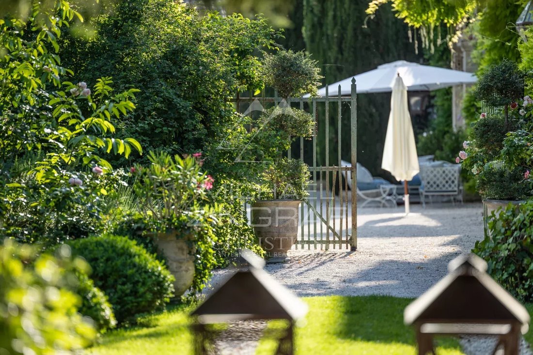 Landhaus in Centre Ville, Le Thor, Frankreich 5 - 11064973