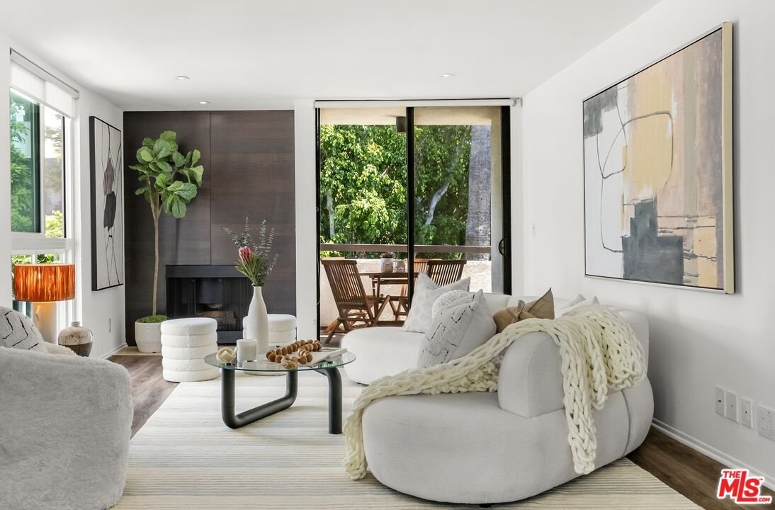 Condo in Los Angeles, California, United States 1 - 18063812