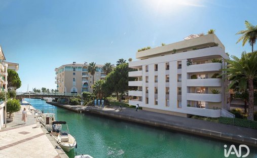 Apartment in Le Mas Port Fréjus, Frejus, France 1
