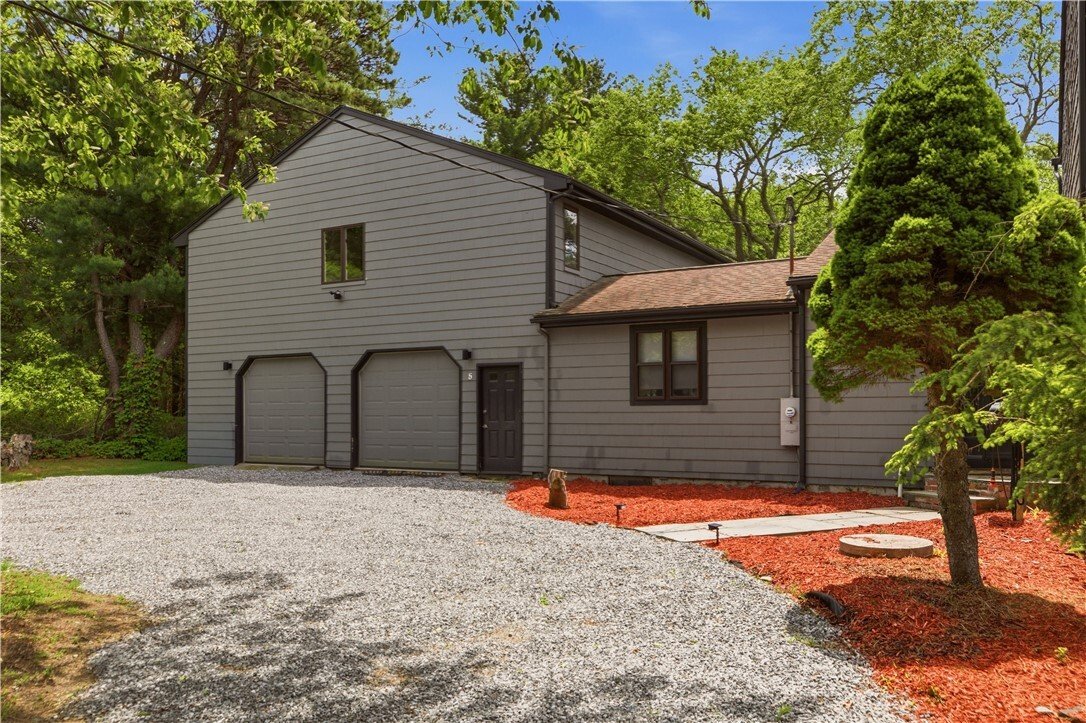 House in Jamestown, Rhode Island, United States 2 - 18078214