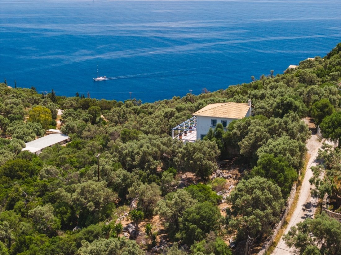 Villa in Eugirou, Apollonioi, Greece 2 - 18071688