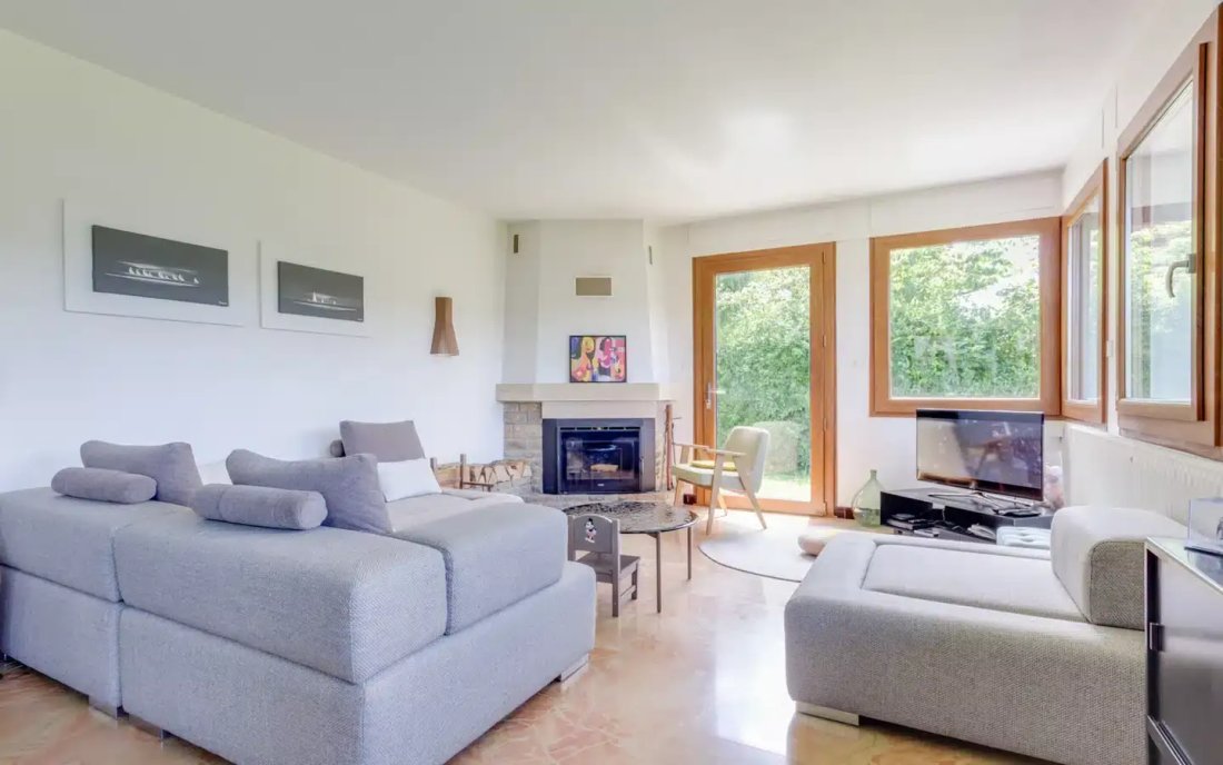 House in Veyrier-du-Lac, Auvergne-Rhône-Alpes, France 3 - 18079146