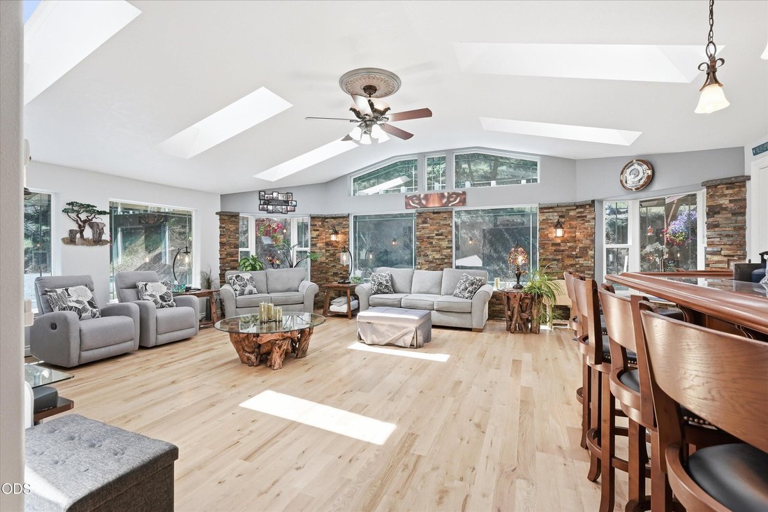House in Grants Pass, Oregon, United States 3 - 18074688