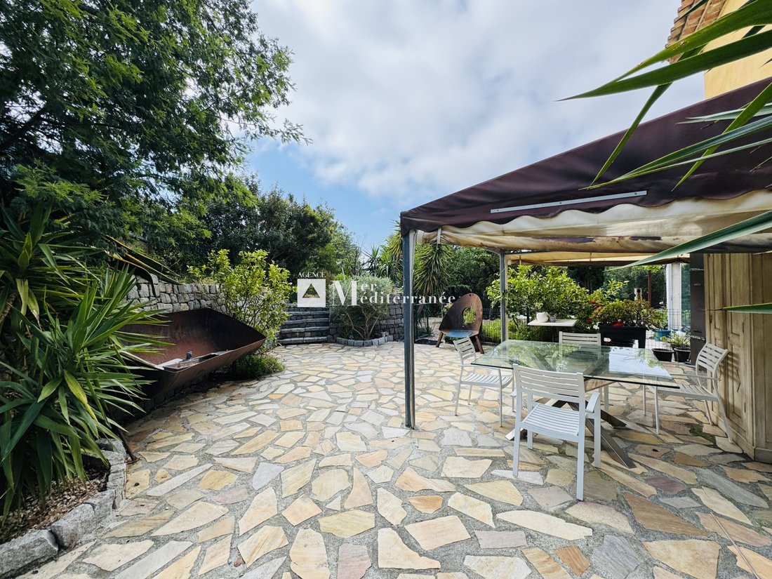 House in Ville-Les Saquedes-Le Bouillonnet, Sainte-Maxime, France 4 - 18076181