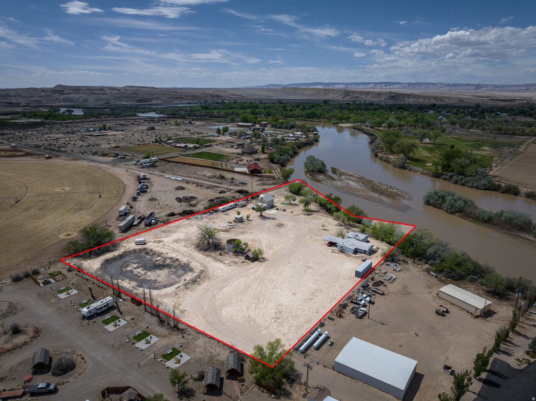House in Green River, Utah, United States 2 - 18076410