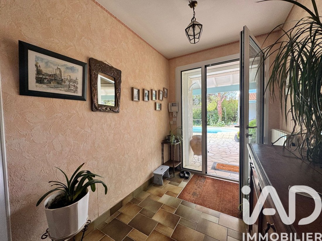 House in Dompierre-sur-Mer, Nouvelle-Aquitaine, France 3 - 18076895
