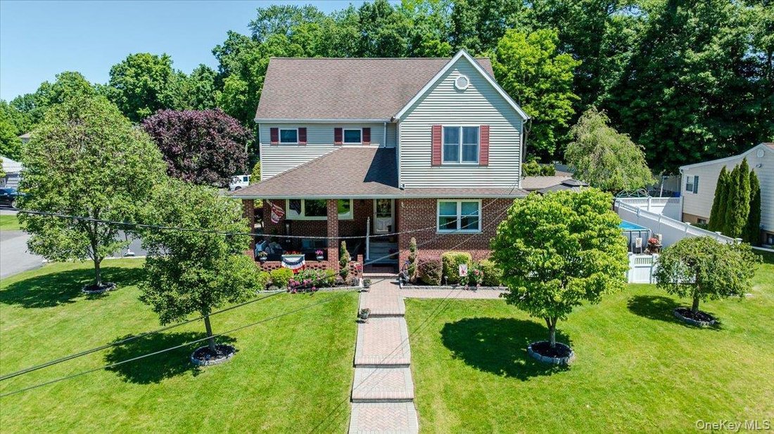 House in Thornwood, New York, United States 1 - 18074655