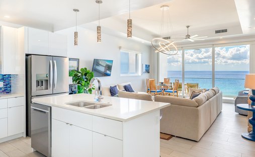 Apartment in West Bay, West Bay, Cayman Islands 1
