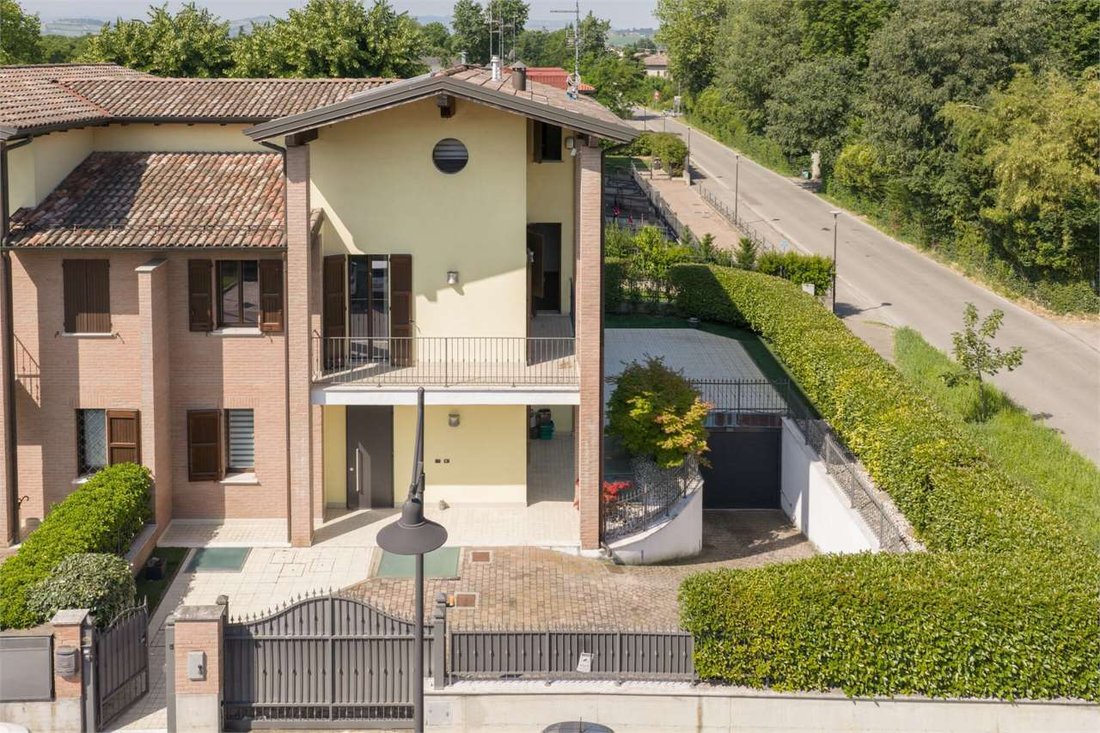 Villa in Spilamberto, Emilia-Romagna, Italy 2 - 18078630