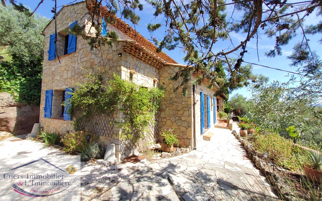 Villa in Les Rayols-Saint Lazare-Les Bousquets, Cuers, France 1 - 18075671