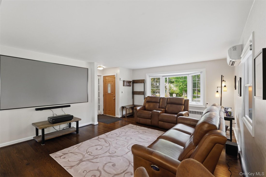 House in Montebello, New York, United States 2 - 18076144