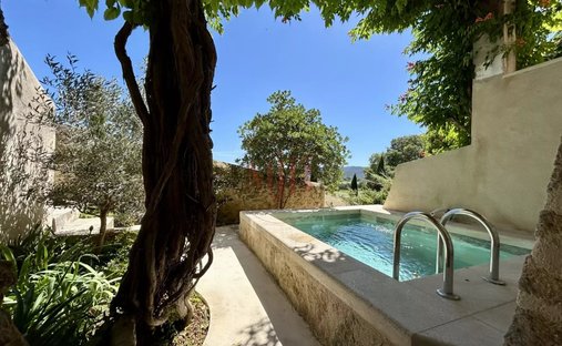 House in Cadenet, Provence-Alpes-Côte d'Azur, France 1