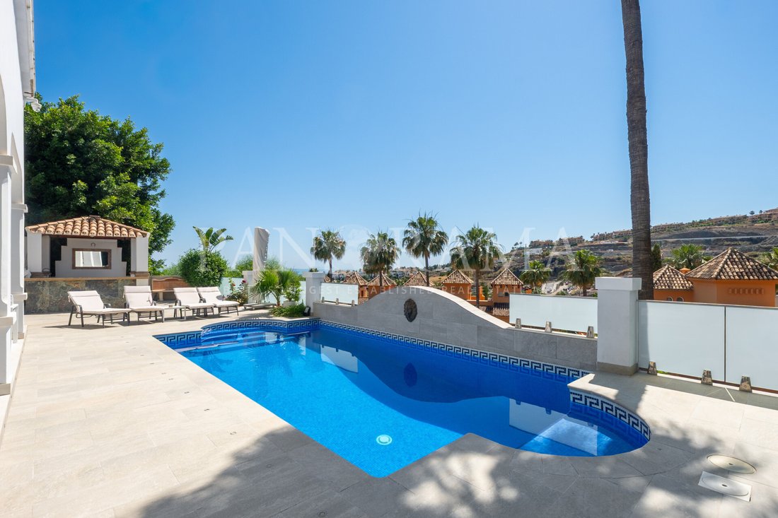 Villa in Benahavis, Andalusia, Spain 3 - 15351025
