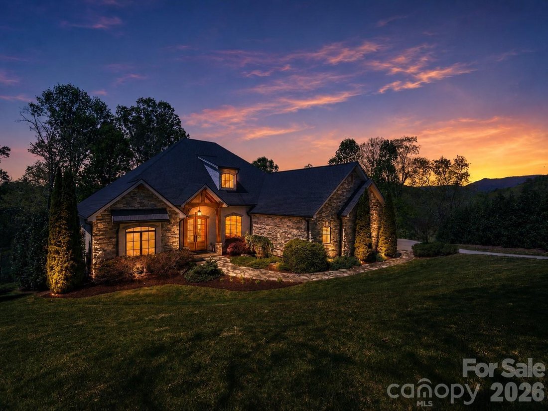 House in Fairview, North Carolina, United States 1 - 17821278