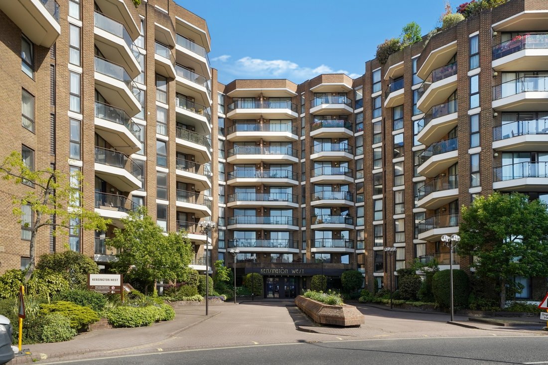 Apartment in Brook Green, Hammersmith and Fulham, England 1 - 18074458