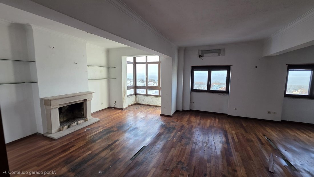 Apartment in Barreiro e Lavradio, Setubal, Portugal 1 - 18077027
