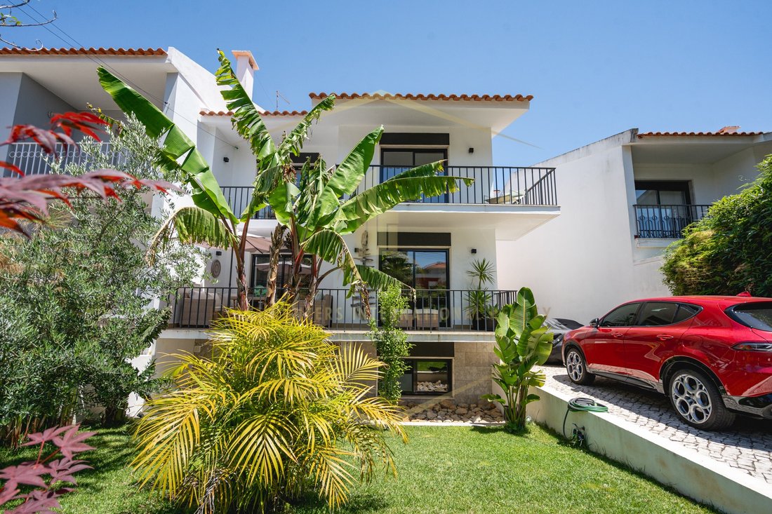 House in Carcavelos e Parede, Lisbon, Portugal 1 - 18077055
