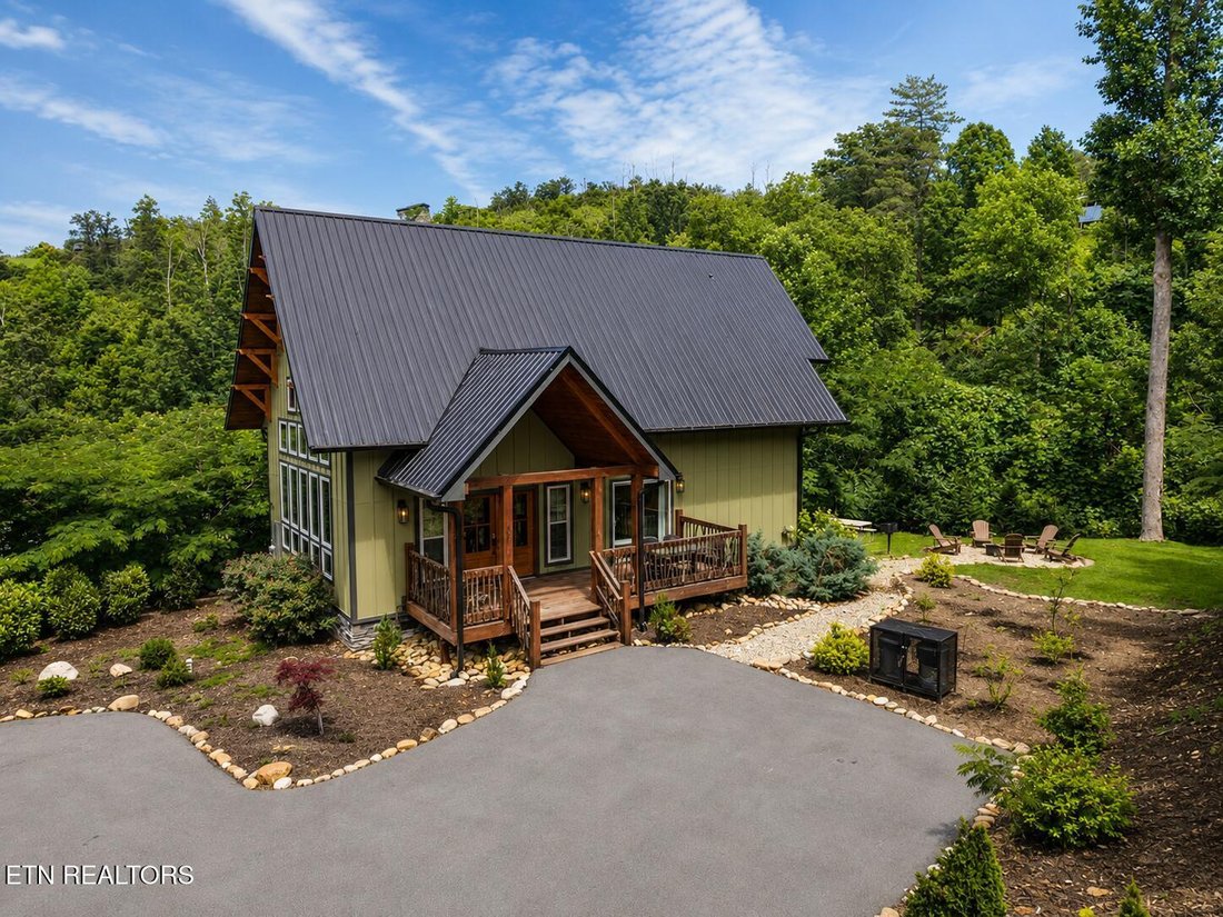 House in Gatlinburg, Tennessee, United States 2 - 18076016