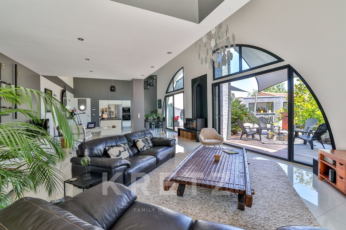 House in Centre Ville, La Rochelle, France 1 - 18073219