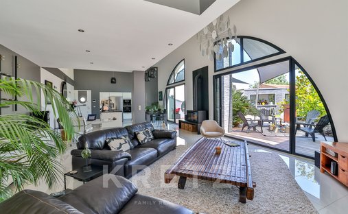 House in Centre Ville, La Rochelle, France 1