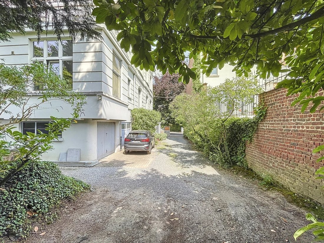 Uccle, Brussels, Belgium 4 - 18073227
