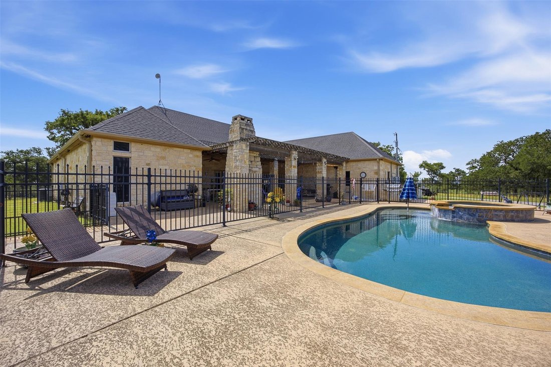 Casa en Elgin, Texas, Estados Unidos 3 - 18072249
