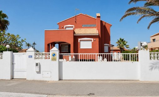 Villa in La Manga del Mar Menor, San Javier, Región de Murcia 1