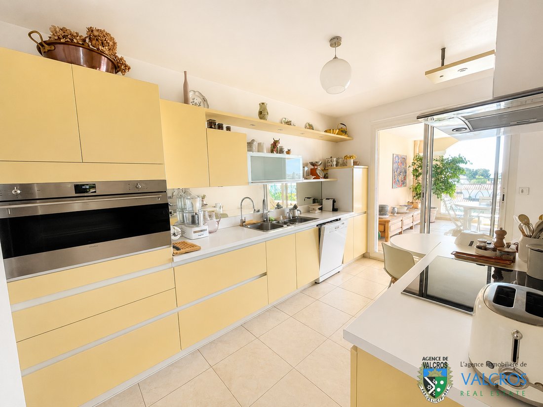 Apartment in Centre Ville, Carqueiranne, France 5 - 18075399