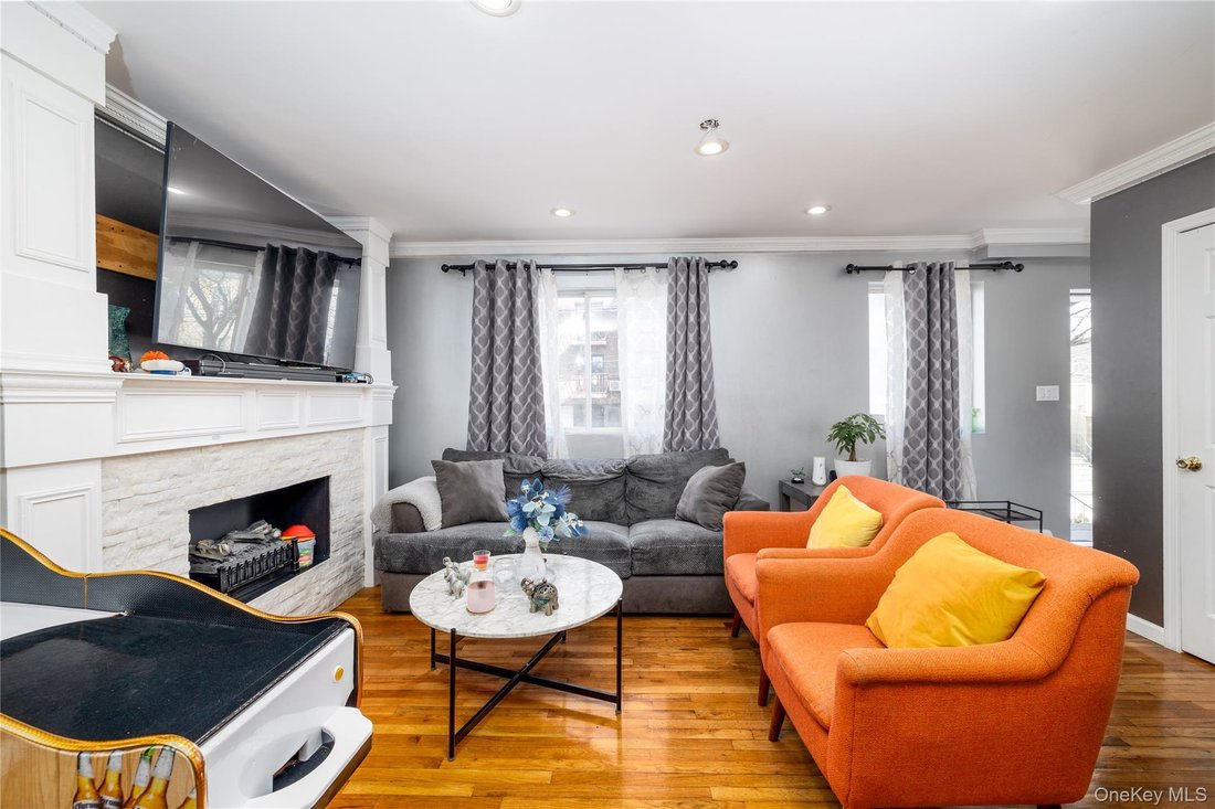 House in New York, New York, United States 3 - 18074632