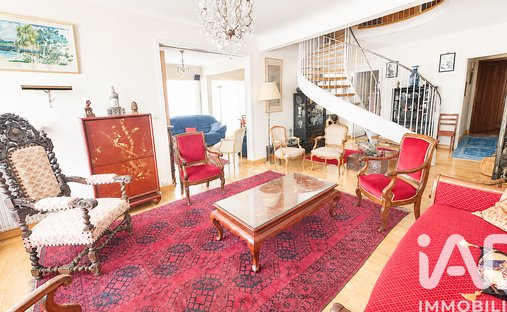 Apartment in Hôtel de Ville, Courbevoie, France 1