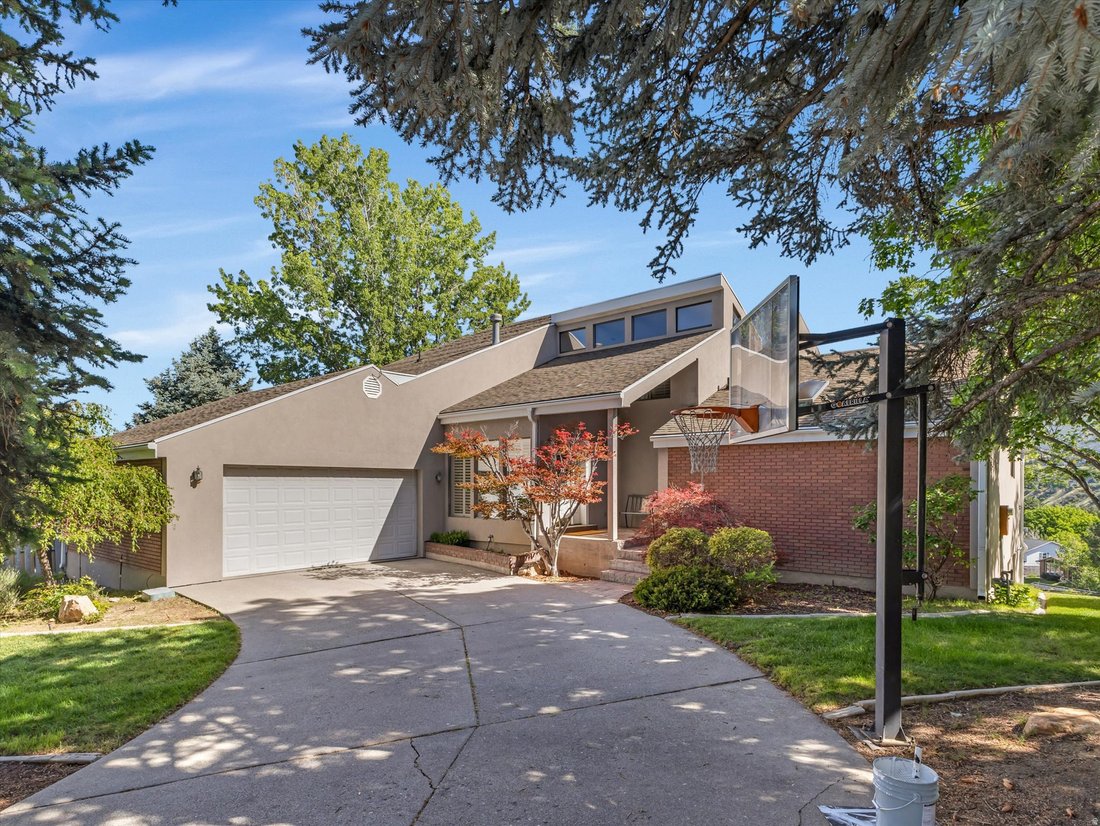 House in Sandy, Utah, United States 1 - 18076389