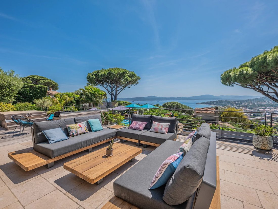 Villa in Sainte-Maxime, Provence-Alpes-Côte d'Azur, France 3 - 18073058