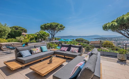 Villa in Ville-Les Saquedes-Le Bouillonnet, Sainte-Maxime, France 1