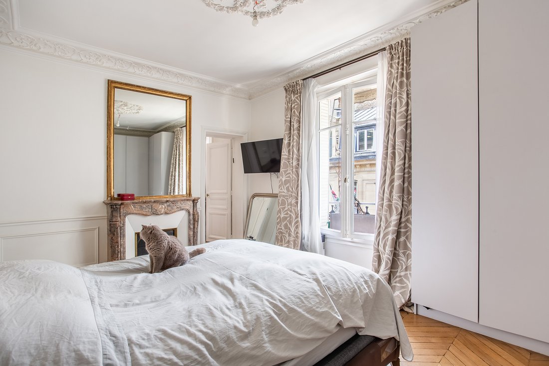 Apartment in Elysées-Madeleine, Paris 8e Arrondissement, Paris 4 - 18075365