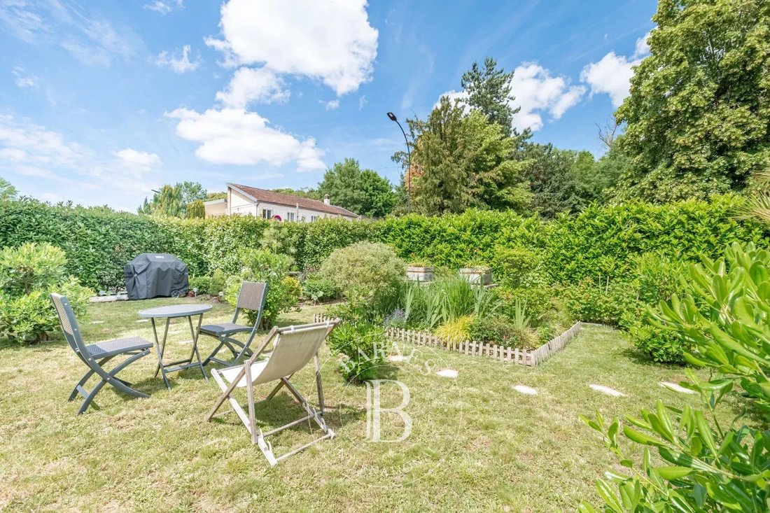 Apartment in Victor Hugo-Belvédère, Saint-Germain-en-Laye, France 2 - 18073125