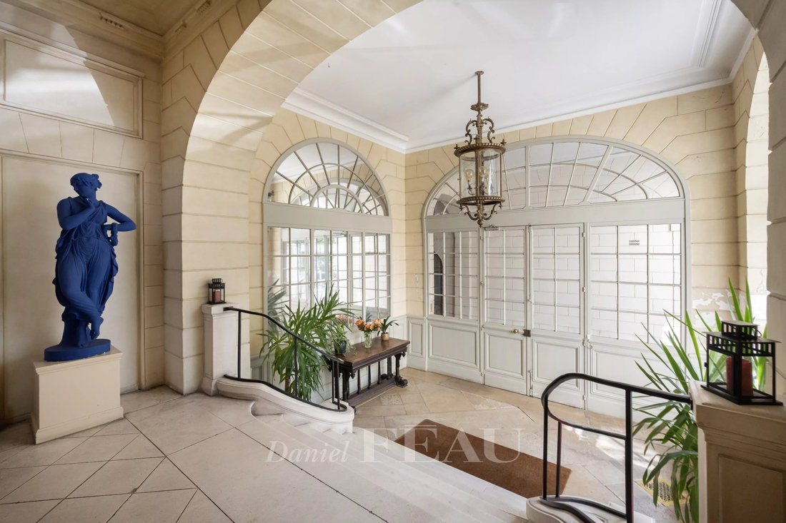 Appartement à Saint Thomas d'Aquin, Paris 7e Arrondissement, Paris 2 - 18073111
