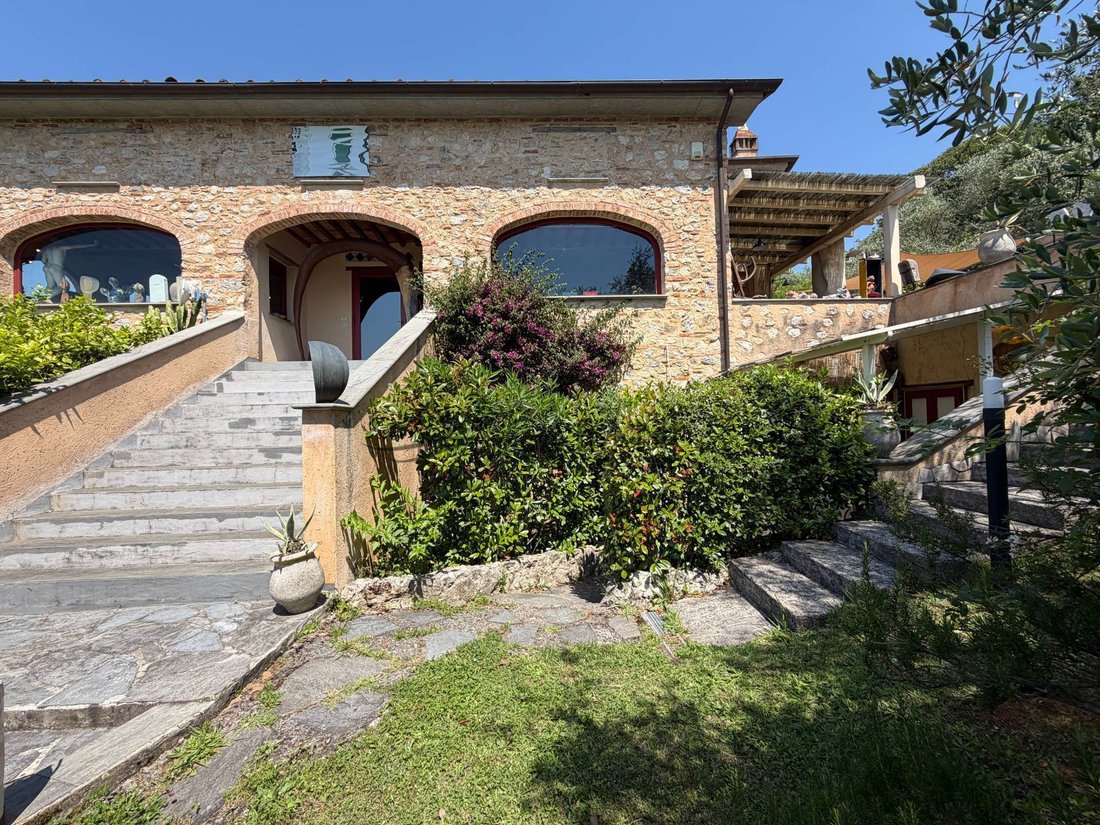 House in Camaiore, Tuscany, Italy 2 - 16463688