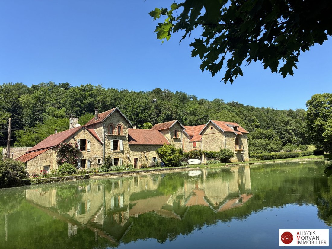 Farm Ranch in Bussy-le-Grand, Bourgogne – Franche-Comté, France 2 - 18078047