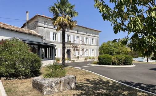 House in Hiersac, Nouvelle-Aquitaine, France 1