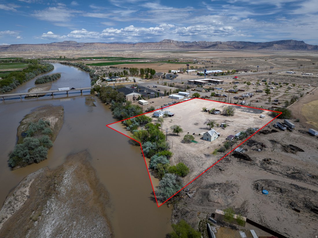 House in Green River, Utah, United States 1 - 18076410