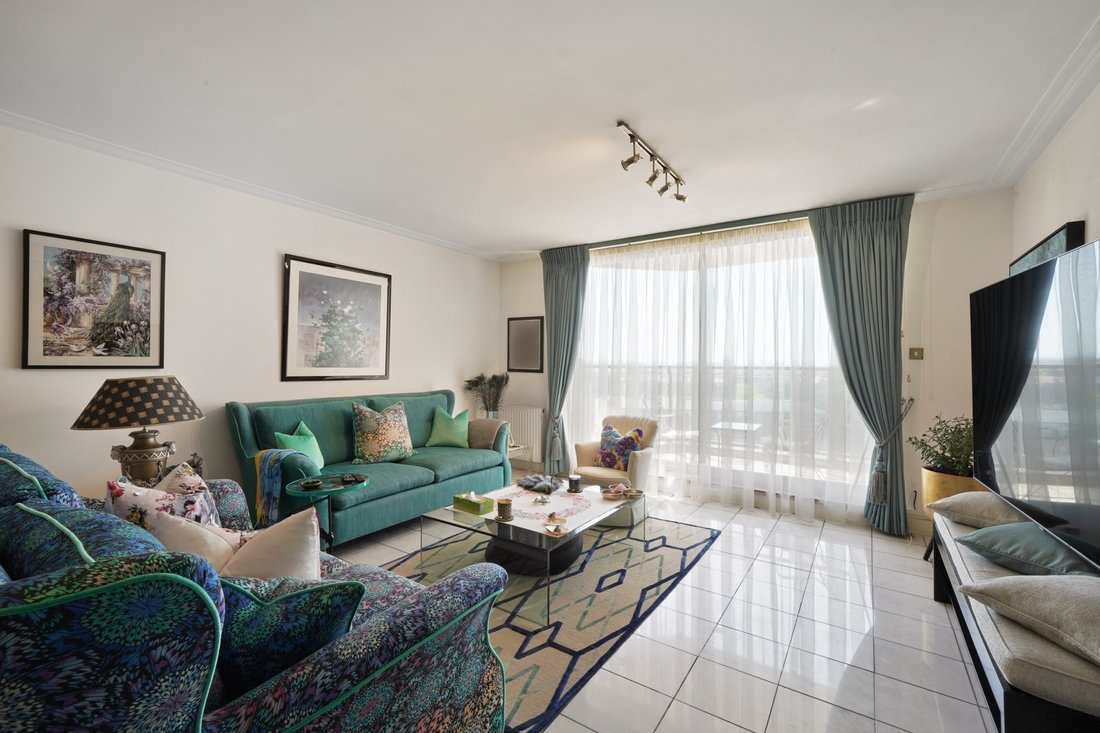 Apartment in Brook Green, Hammersmith and Fulham, England 5 - 18074458